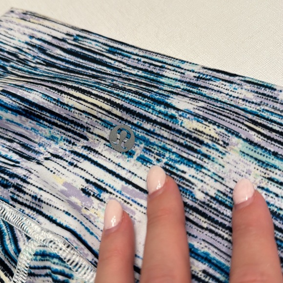 18. Lululemon Wunder Under High Rise Legging Blurry Belle Multi - Picture 5 of 5